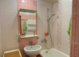 Продается двухкомнатная квартира, 43.7 м2, Чусовой, Революционная улица, 97