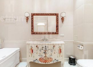 Трехкомнатная квартира на продажу, 135 м2, Москва, Селезнёвская улица, 22, Селезнёвская улица