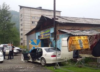 Продаю гараж, 30 м2, Слюдянка