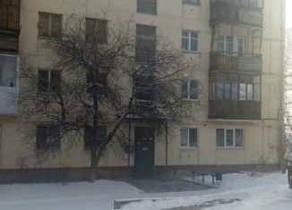Двухкомнатная квартира на продажу, 41 м2, Дегтярск, улица Калинина, 66