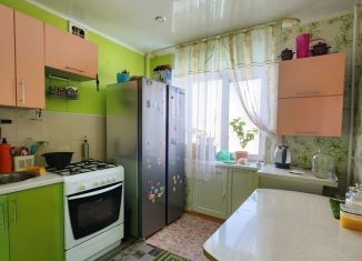 Продажа 1-комнатной квартиры, 30 м2, Азнакаево, улица Хасанова, 8