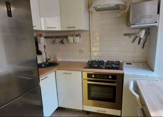 Сдаю двухкомнатную квартиру, 50 м2, Санкт-Петербург, Апрельская улица, 6к1, Апрельская улица