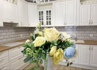 Продается двухкомнатная квартира, 60 м2, деревня Царёво, улица Петра Гаврилова, 26