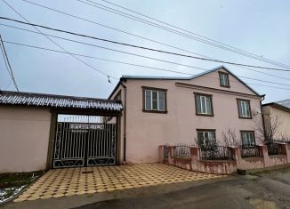 Продажа дома, 350 м2, посёлок городского типа Ленинкент, улица Сатулаева, 16