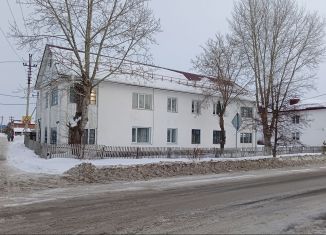 Продажа 3-ком. квартиры, 42.9 м2, рабочий посёлок Кормиловка, улица Маяковского, 7