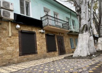 Продаю торговую площадь, 120 м2, Избербаш, улица Гамидова, 10