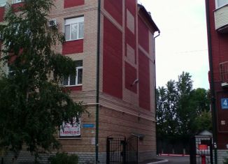 Сдаю в аренду 3-ком. квартиру, 105 м2, Оренбург, Сакмарский переулок, Ленинский район