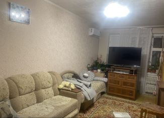 Продажа 2-комнатной квартиры, 50 м2, Невинномысск, улица Калинина, 183