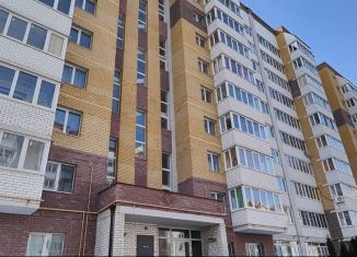 Продам 2-комнатную квартиру, 60.4 м2, Железногорск, улица Ленина, 74