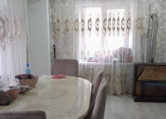 Сдам однокомнатную квартиру, 35 м2, Дагестан, улица А. Рзаева, 37