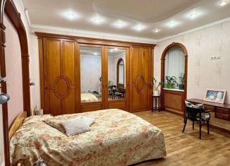 Продается 2-комнатная квартира, 95.6 м2, Санкт-Петербург, улица Стахановцев, 9Б, муниципальный округ Малая Охта