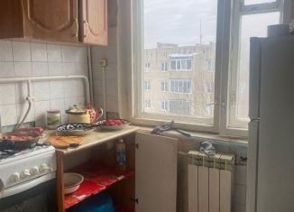 Продаю четырехкомнатную квартиру, 59.9 м2, Ермолино, улица Гагарина, 12А