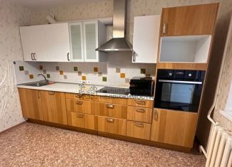 Сдам 1-комнатную квартиру, 45 м2, Республика Башкортостан, улица Габдуллы Амантая, 10/1