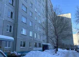 Продается трехкомнатная квартира, 62.8 м2, Омск, улица Дианова, 22