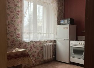 Сдается в аренду 1-комнатная квартира, 40 м2, Усть-Кут, улица Пушкина, 85