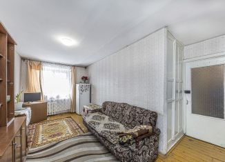 Продам трехкомнатную квартиру, 56 м2, Челябинск, улица Комарова, 114, Тракторозаводский район