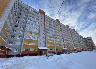 Продается 4-комнатная квартира, 106 м2, Смоленская область, улица Крупской, 54Б