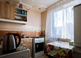 Продается 2-комнатная квартира, 44 м2, Екатеринбург, метро Чкаловская, улица Зенитчиков, 14
