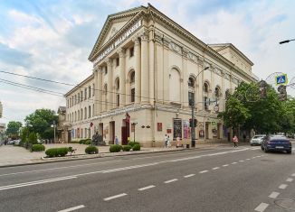 Продается 2-комнатная квартира, 95 м2, Краснодар, улица Гоголя, 65, микрорайон Центральный