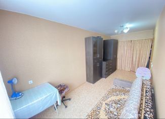 Трехкомнатная квартира на продажу, 60 м2, Самарская область, Красноуральская улица, 3А