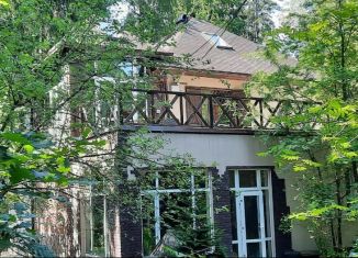 Сдам коттедж, 250 м2, поселок Инженерный-1, Центральная улица