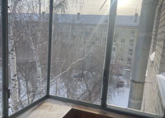 Продается двухкомнатная квартира, 42.7 м2, Екатеринбург, улица Фролова, 5, метро Динамо