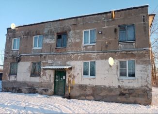 2-комнатная квартира на продажу, 45.8 м2, Новгородская область, улица Ветеранов, 1