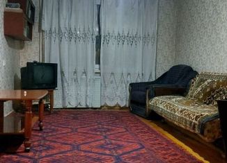 Сдам в аренду 2-комнатную квартиру, 48 м2, Махачкала, улица Абдулхакима Исмаилова, 62А