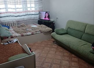 Трехкомнатная квартира на продажу, 68.5 м2, Гуково, улица Костюшкина, 16