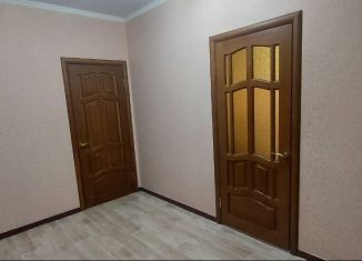 Продается 2-комнатная квартира, 70 м2, Канаш, улица 30 лет Победы, 10
