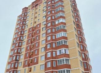 Продается двухкомнатная квартира, 63 м2, посёлок ЛМС, микрорайон Центральный, 35