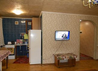 Продаю 2-комнатную квартиру, 44 м2, Мурманск, улица Адмирала Флота Лобова, 1