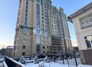 Продам 4-ком. квартиру, 104 м2, Киров, улица Свободы, 28, Первомайский район