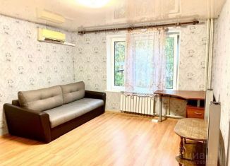 Сдача в аренду 1-ком. квартиры, 40 м2, Москва, Россошанская улица, 2к2, район Чертаново Южное