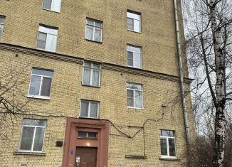 Продается комната, 24 м2, Санкт-Петербург, улица Ткачей, 76, метро Бухарестская