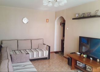 Двухкомнатная квартира на продажу, 43 м2, Калмыкия, 4-й микрорайон, 13