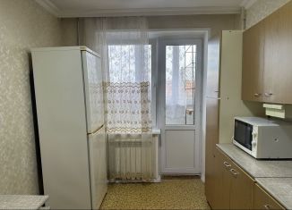 Сдача в аренду 1-ком. квартиры, 36 м2, Владикавказ, проспект Доватора, 13