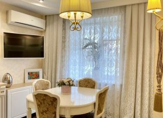 Продам 3-ком. квартиру, 102 м2, Казань, улица Жуковского, 21, Вахитовский район