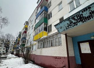 Однокомнатная квартира на продажу, 29 м2, Нижнекамск, улица Гагарина, 5