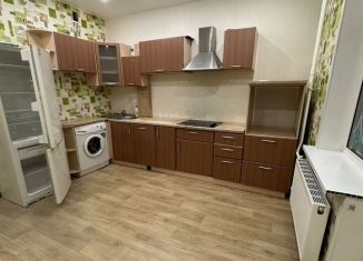 Сдам трехкомнатную квартиру, 90 м2, Красноярск, Северное шоссе, 48А, Центральный район