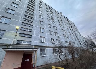 Продаю 3-ком. квартиру, 57 м2, Люберцы, улица С.П. Попова, 44