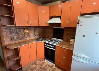 Продается 1-ком. квартира, 30 м2, Смоленск, улица Твардовского, 1Б