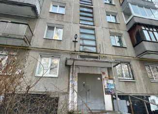 Продается 2-комнатная квартира, 42 м2, Екатеринбург, Кировский район, Советская улица, 22к1