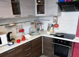 Продам 3-ком. квартиру, 79 м2, Курск, проспект Победы, 28А