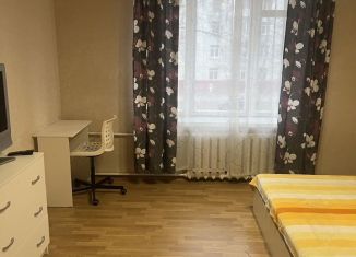 Сдается трехкомнатная квартира, 68 м2, Москва, улица Трофимова, 6