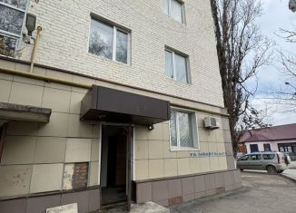 Сдается в аренду помещение свободного назначения, 200 м2, Грозный, 2-й микрорайон, улица Ляпидевского, 7