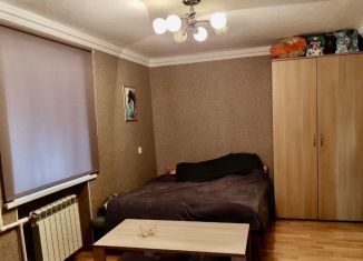 Продам 1-ком. квартиру, 31 м2, Новочеркасск, Привокзальная улица, 14