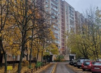 Продаю 3-ком. квартиру, 76 м2, Москва, район Кунцево, Рублёвское шоссе, 18к1