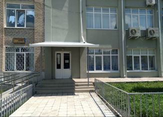 Сдам помещение свободного назначения, 38 м2, Карачаево-Черкесия, Советская улица, 1