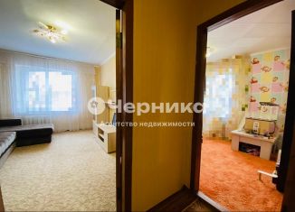 Продажа 2-ком. квартиры, 44 м2, Каменск-Шахтинский, улица Строителей, 8